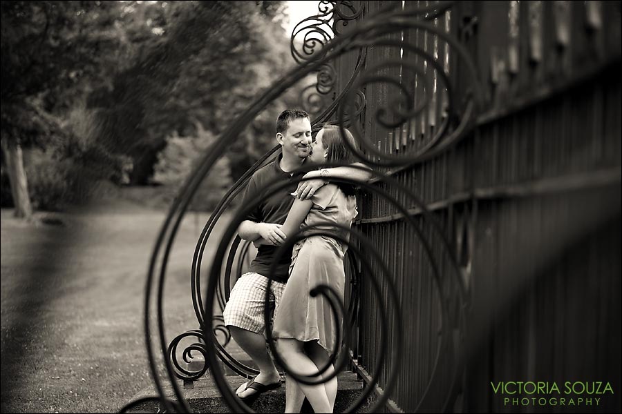 CT Wedding Photographer, Victoria Souza Photography, Larz Anderson Park, Brookline, MA, Massachusetts, Engagement Wedding Portrait Photos