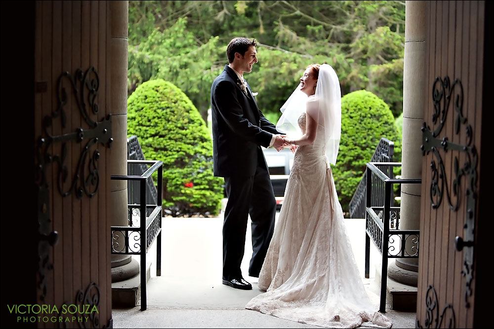 CT Wedding Photographer, Victoria Souza Photography, Chapel of the Divine Compassion, White Plains, NY, Siwanoy Country Club, Bronxville, NY Wedding Portrait Photos