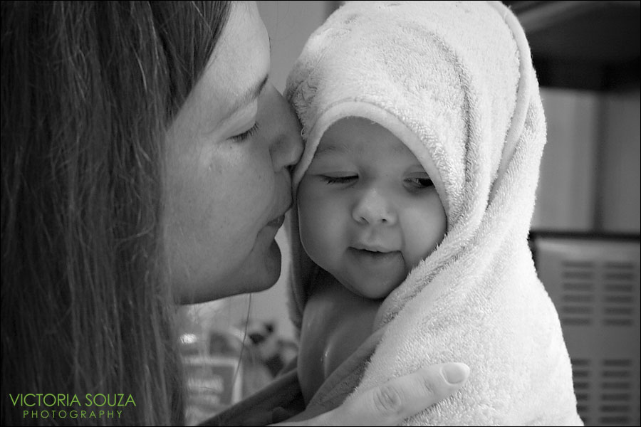 CT Baby Infant Wedding Photographer, Victoria Souza Photography, Hamden, CT Baby Infant Newborn Bath Flower Portrait Photos