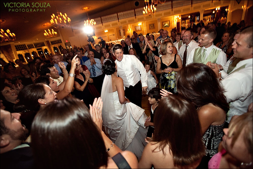 CT Wedding Photographer, Victoria Souza Photography, St Patrick St Anthony Church, Hartford, CT Aquaturf, Plantsville, CT, Wedding